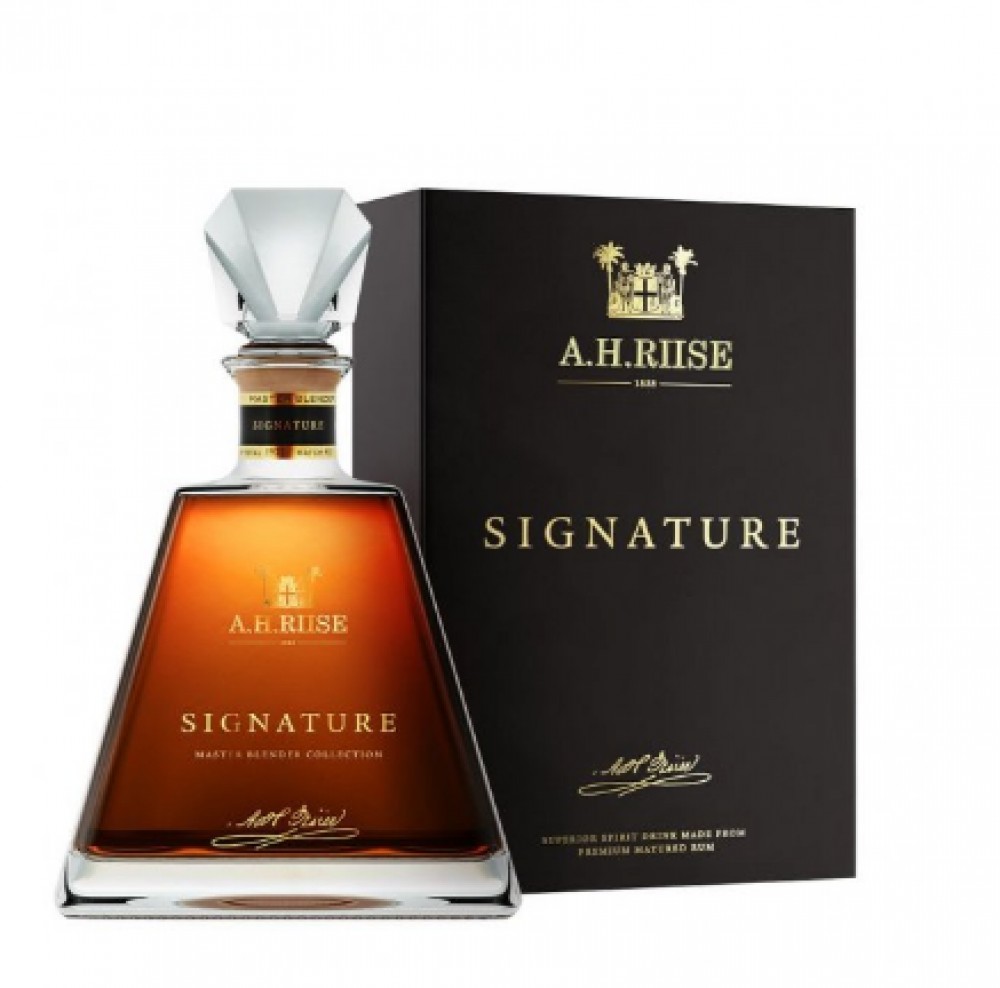 A.H. Riise Signatur 43,9% 0,7 l (Karton)